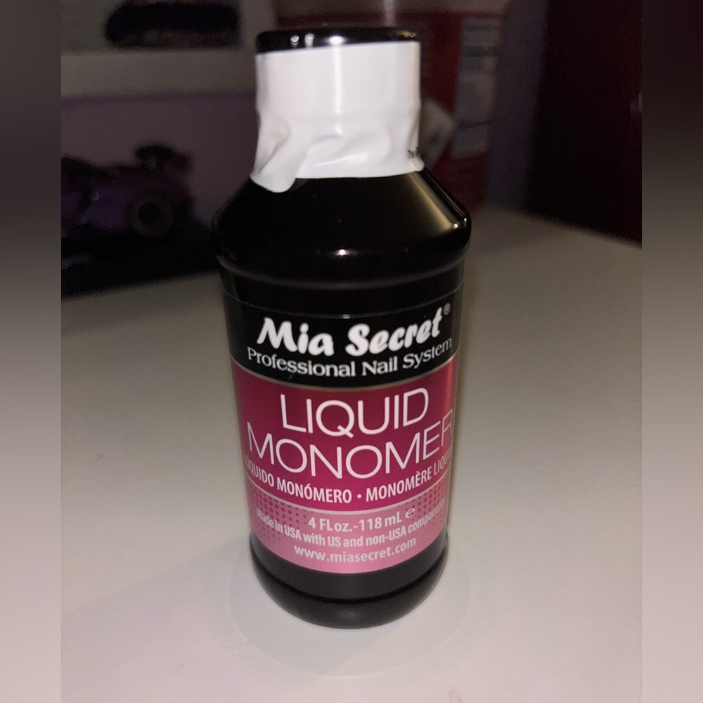 Liquid Monomer